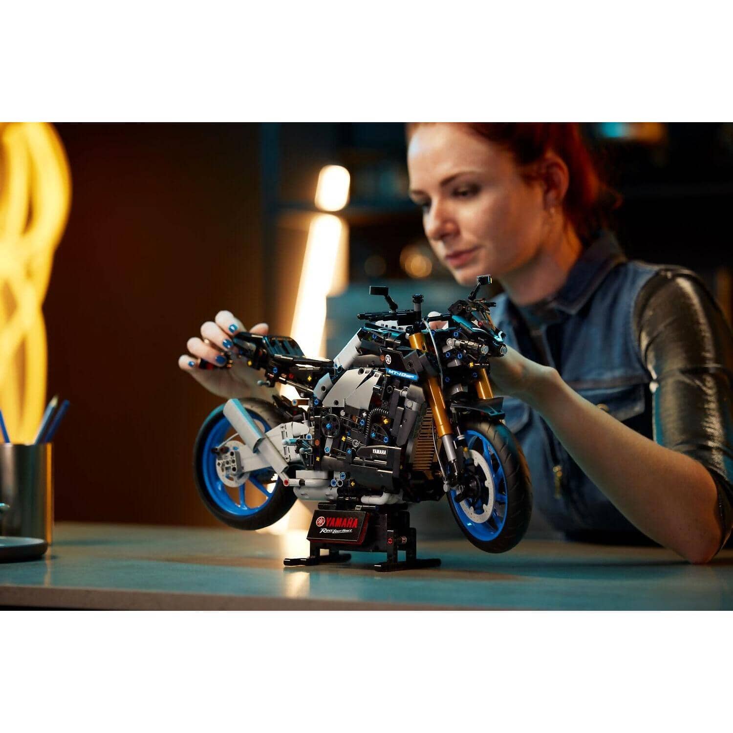 LEGO® 42159 Yamaha MT-10 SP - Technic
