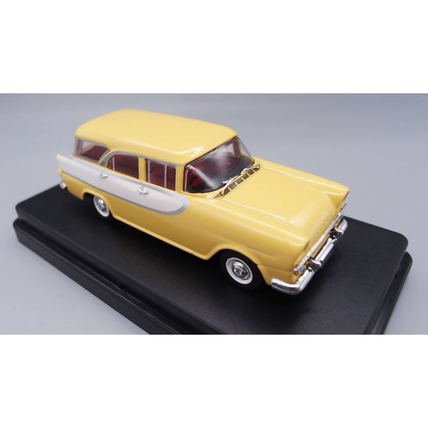 DDA COLLECTIBLES - 1:43 SCALE - 1960 FB HOLDEN STATION WAGON - DIECAST MODEL