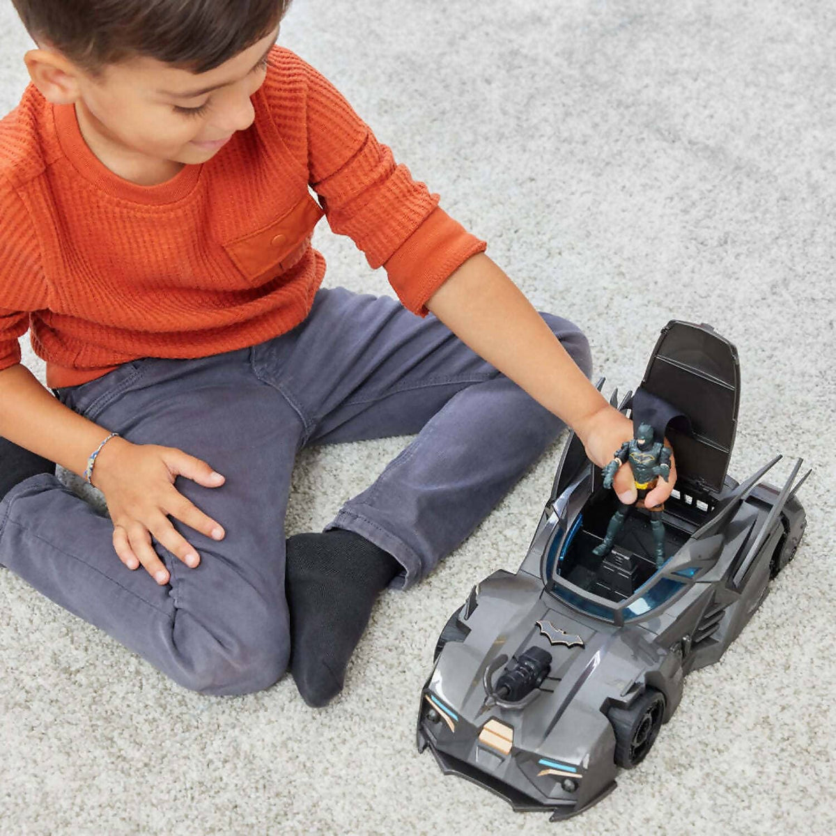 DC - Batman Crusader Batmobile With 4 Inch Figure