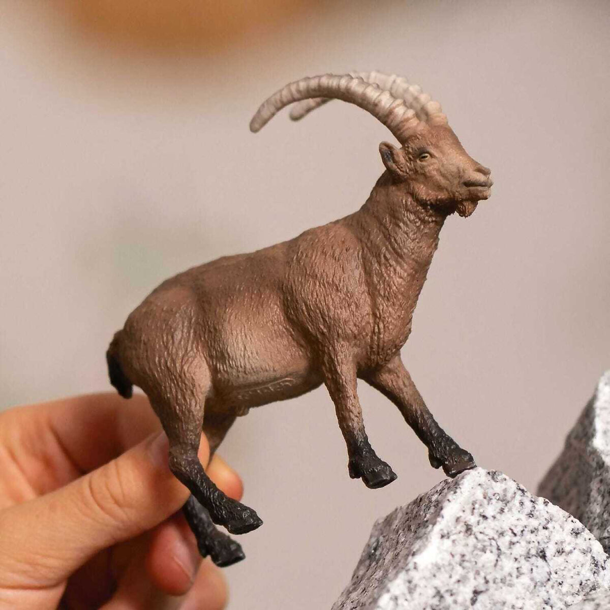 Schleich – Ibex Wild Mountain Goat Figurine