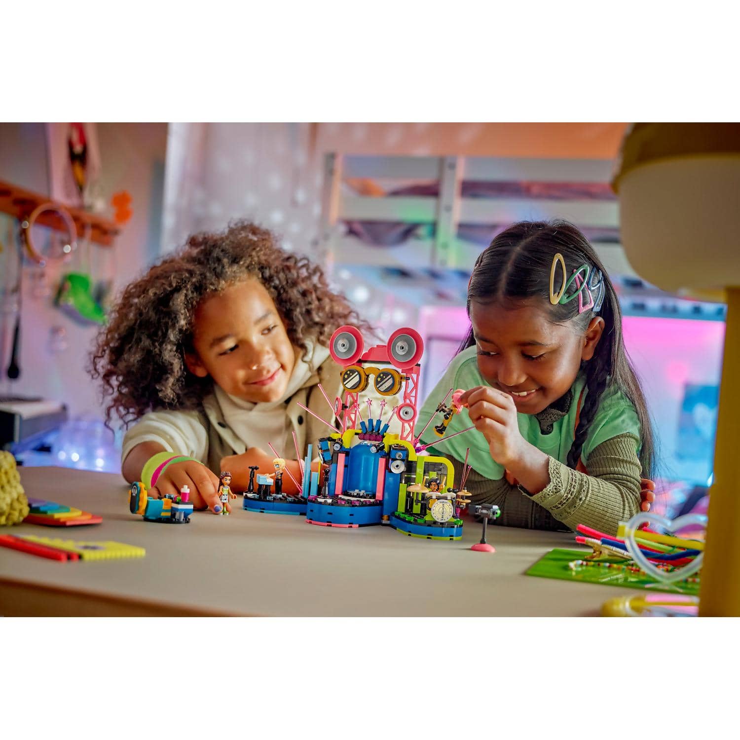 LEGO® 42616 Heartlake City Music Talent Show - Friends
