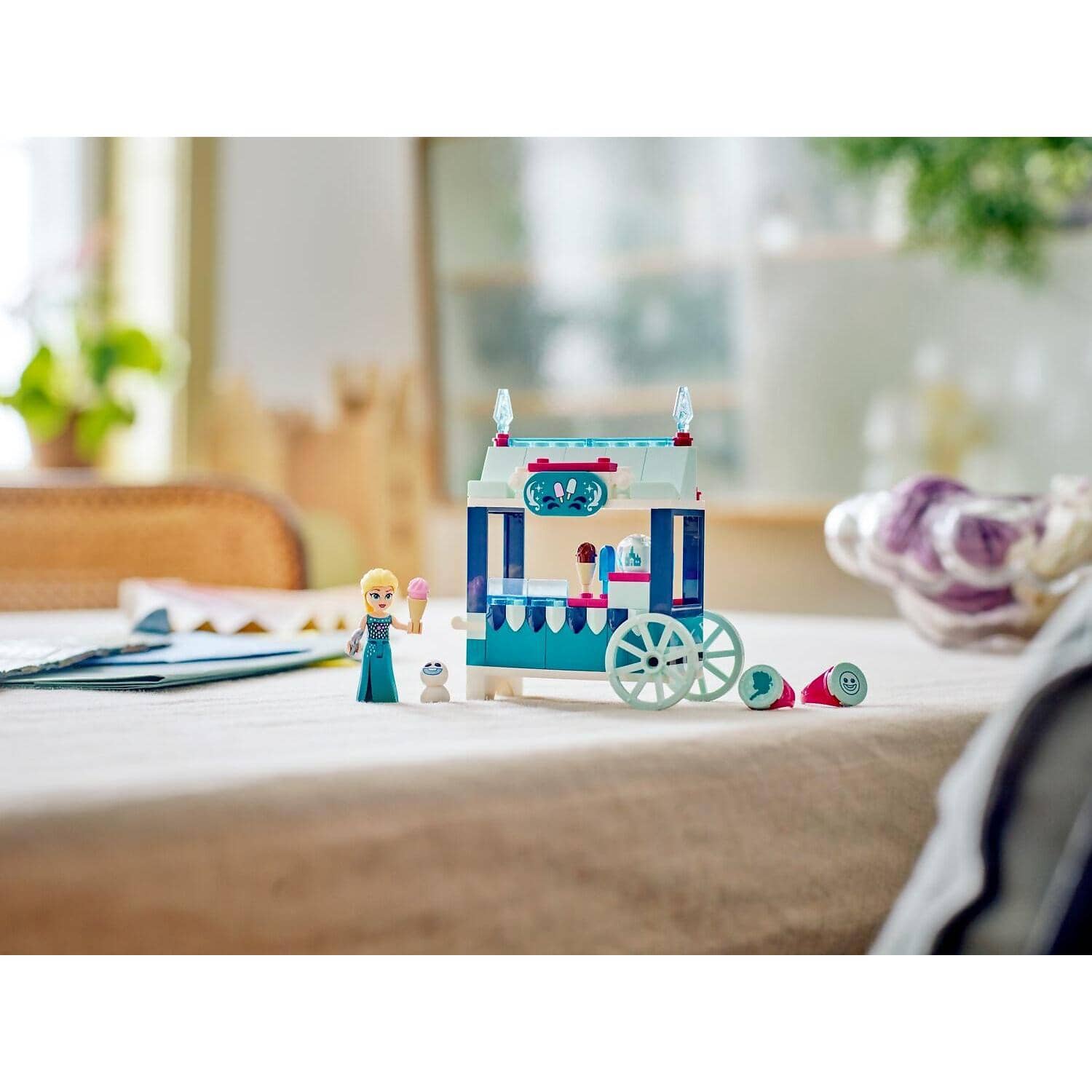LEGO® 43234 Elsa's Frozen Treats - Disney Princess