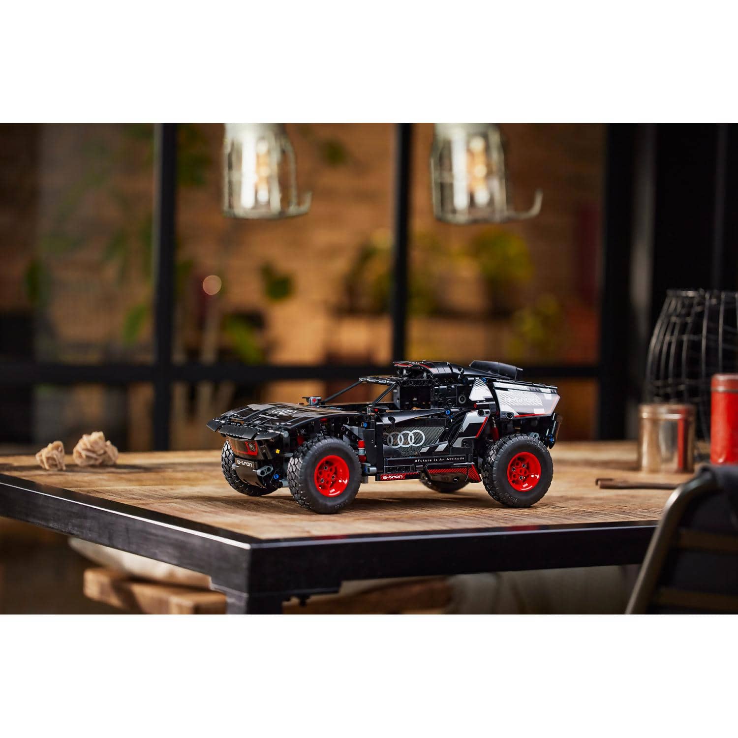 LEGO® 42160 Audi RS Q e-tron - Technic