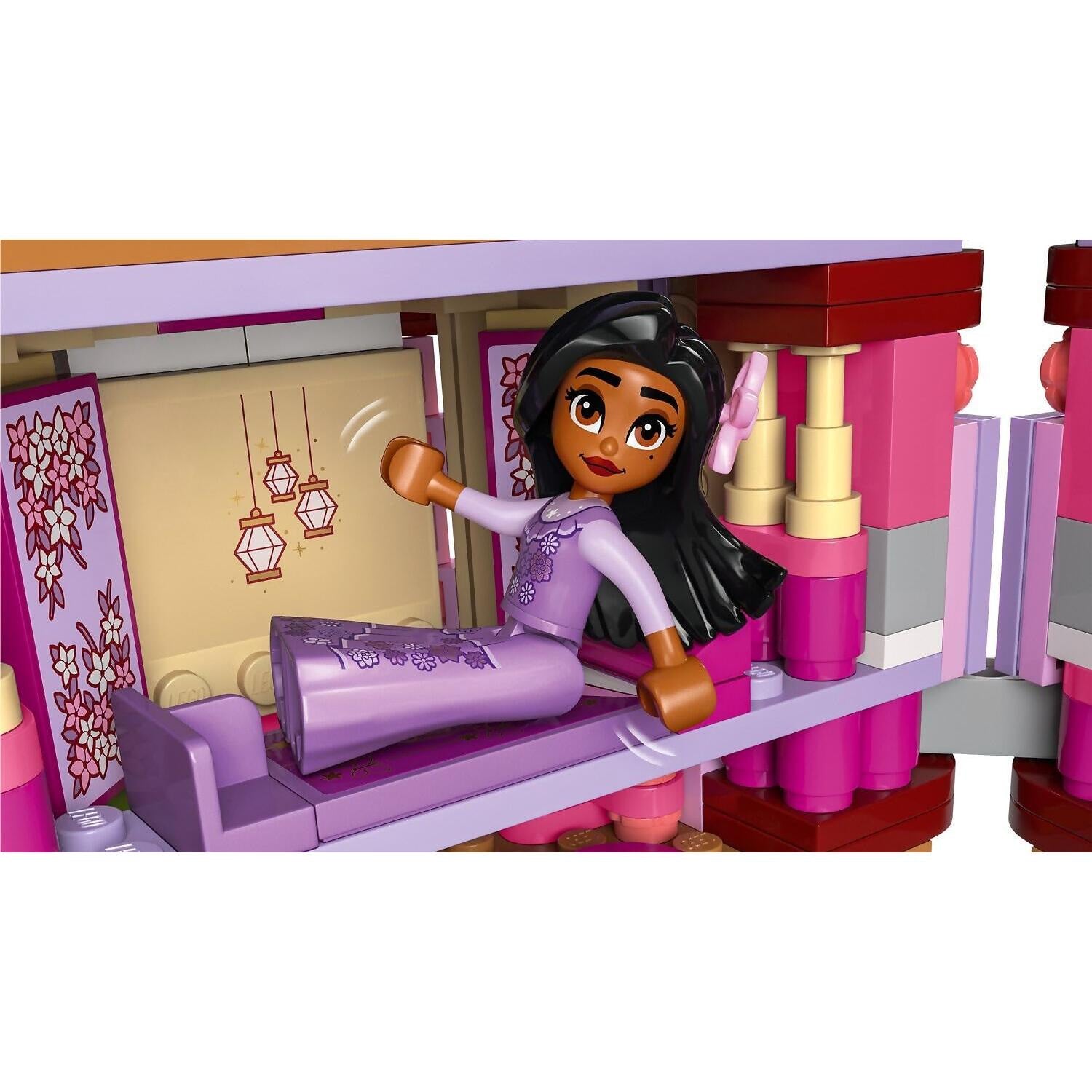 LEGO® 43237 Isabela's Flowerpot - Disney