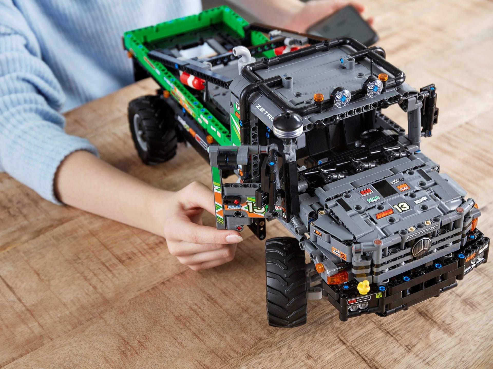LEGO® 42129 4x4 Mercedes-Benz Zetros Trial Truck - Technic