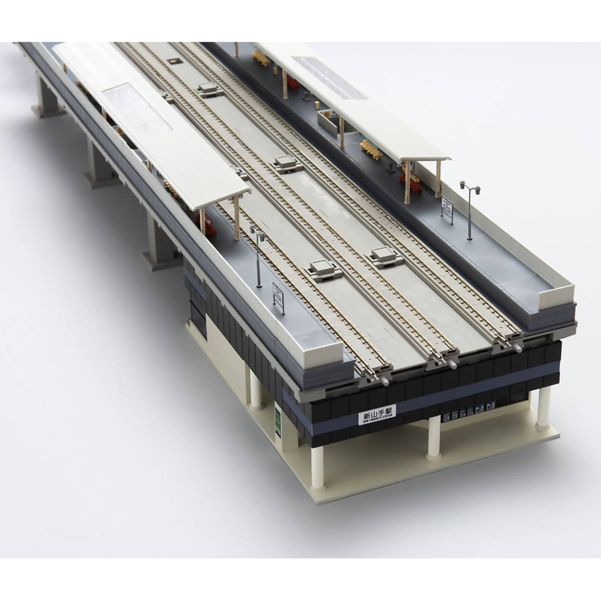 TOMIX - OVERHEAD RAILWAY STATION A WITH TICKET GATE N SCALE - MODEL RAILWAY ACCESSORY