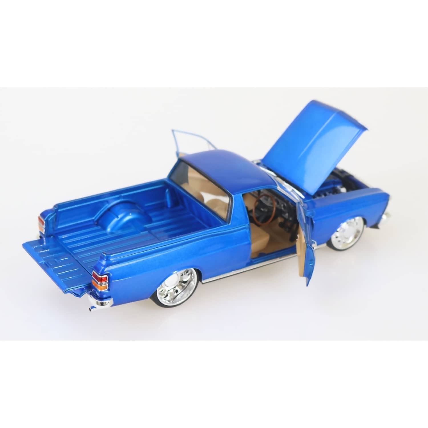 DDA COLLECTIBLES - 1:24 SCALE - BLUE CUSTOM XY FORD FALCON UTE - DIECAST MODEL