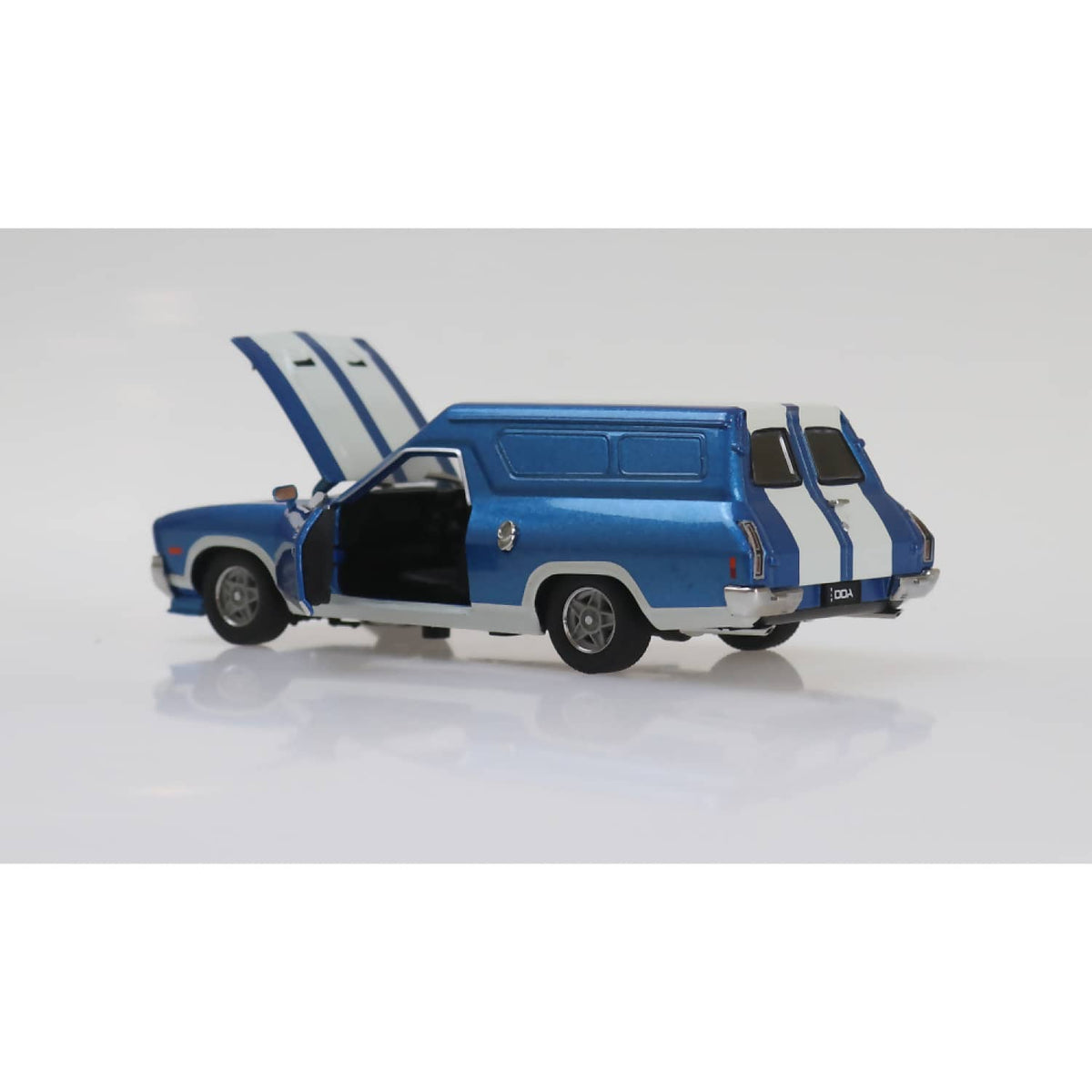 DDA COLLECTIBLES - 1:32 SCALE - DARK BLUE WHITE STRIPES XC PANEL VAN - DIECAST MODEL