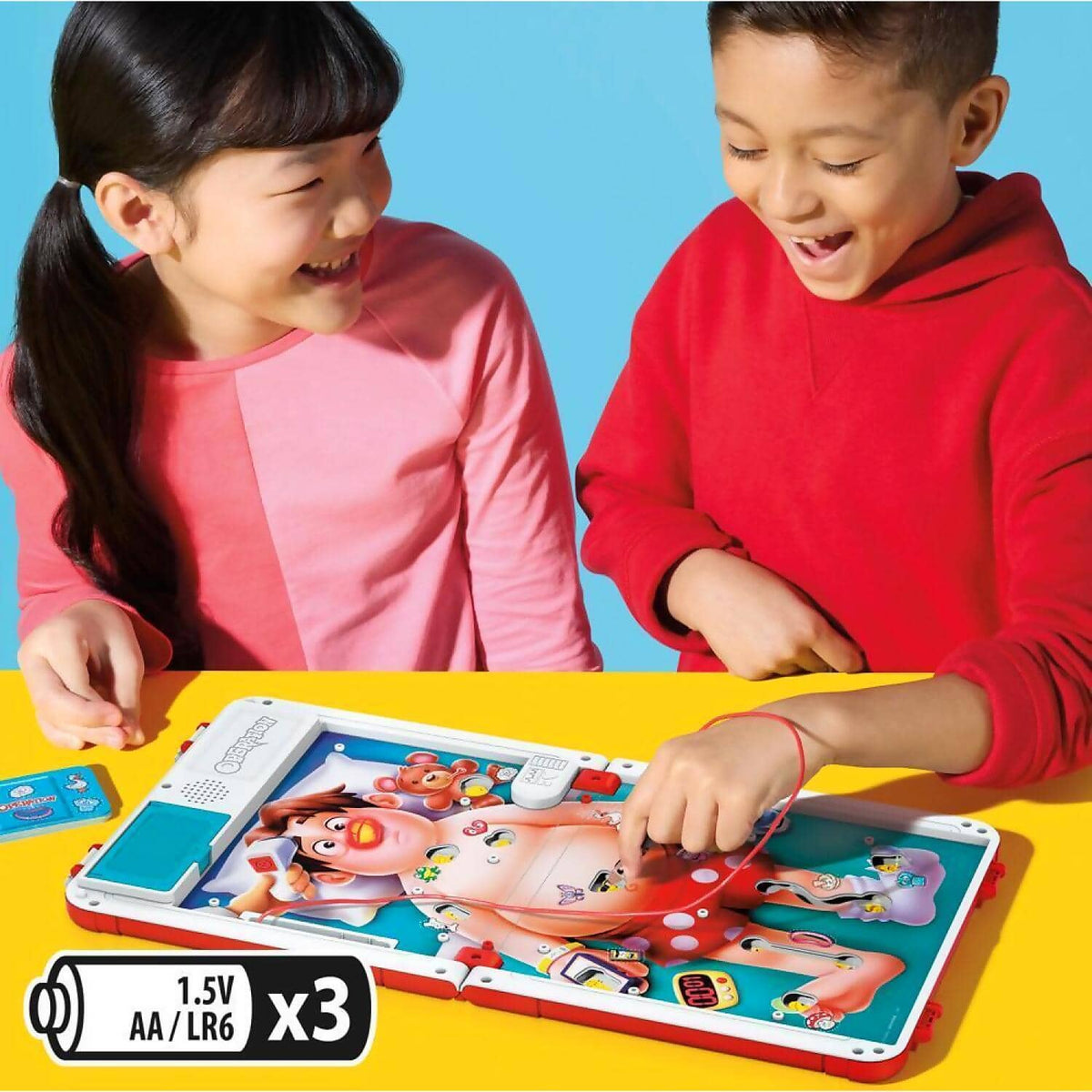 Hasbro Games - Electronic Board Game With All-in-one Carrying Case