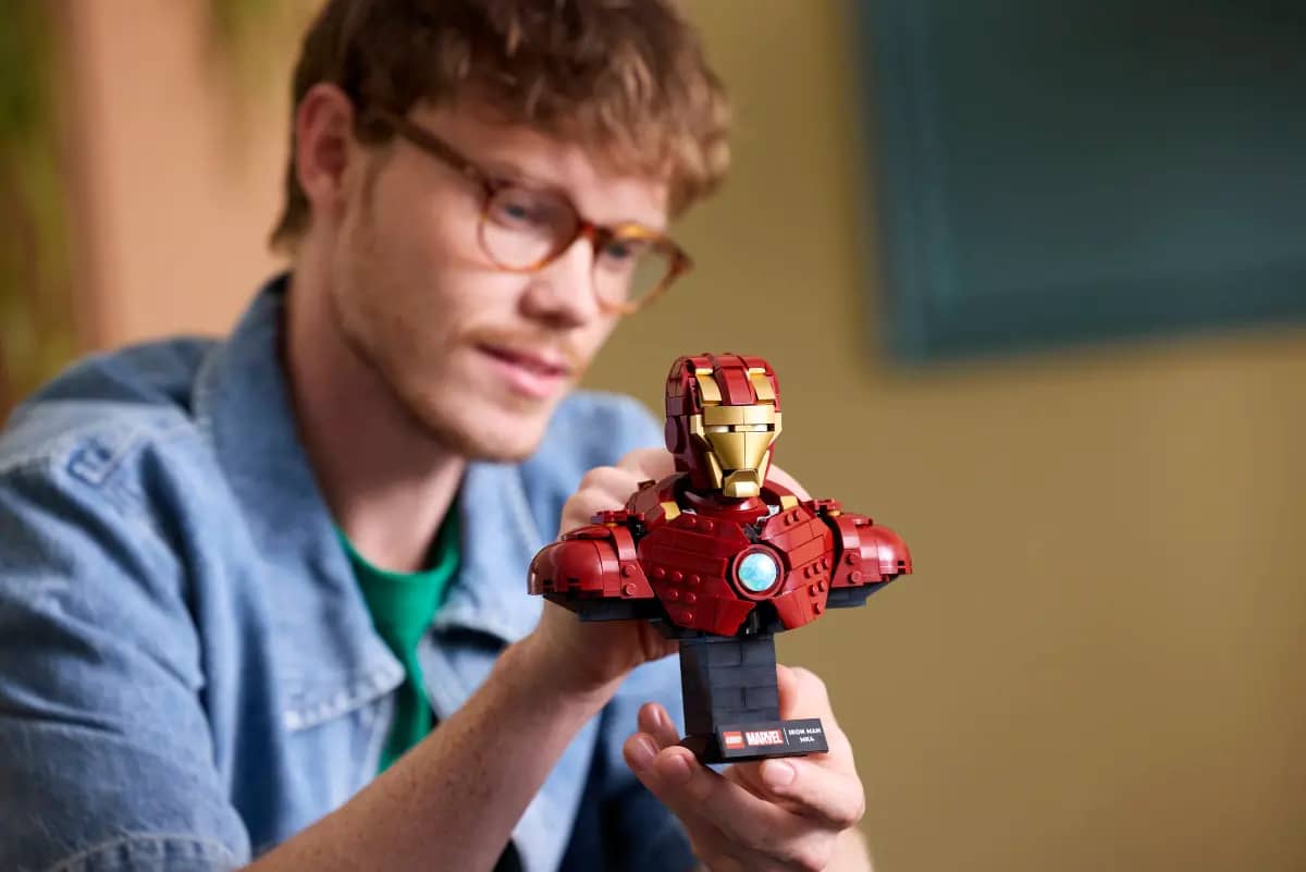 LEGO® 76327 Iron Man MK4 Bust - Marvel