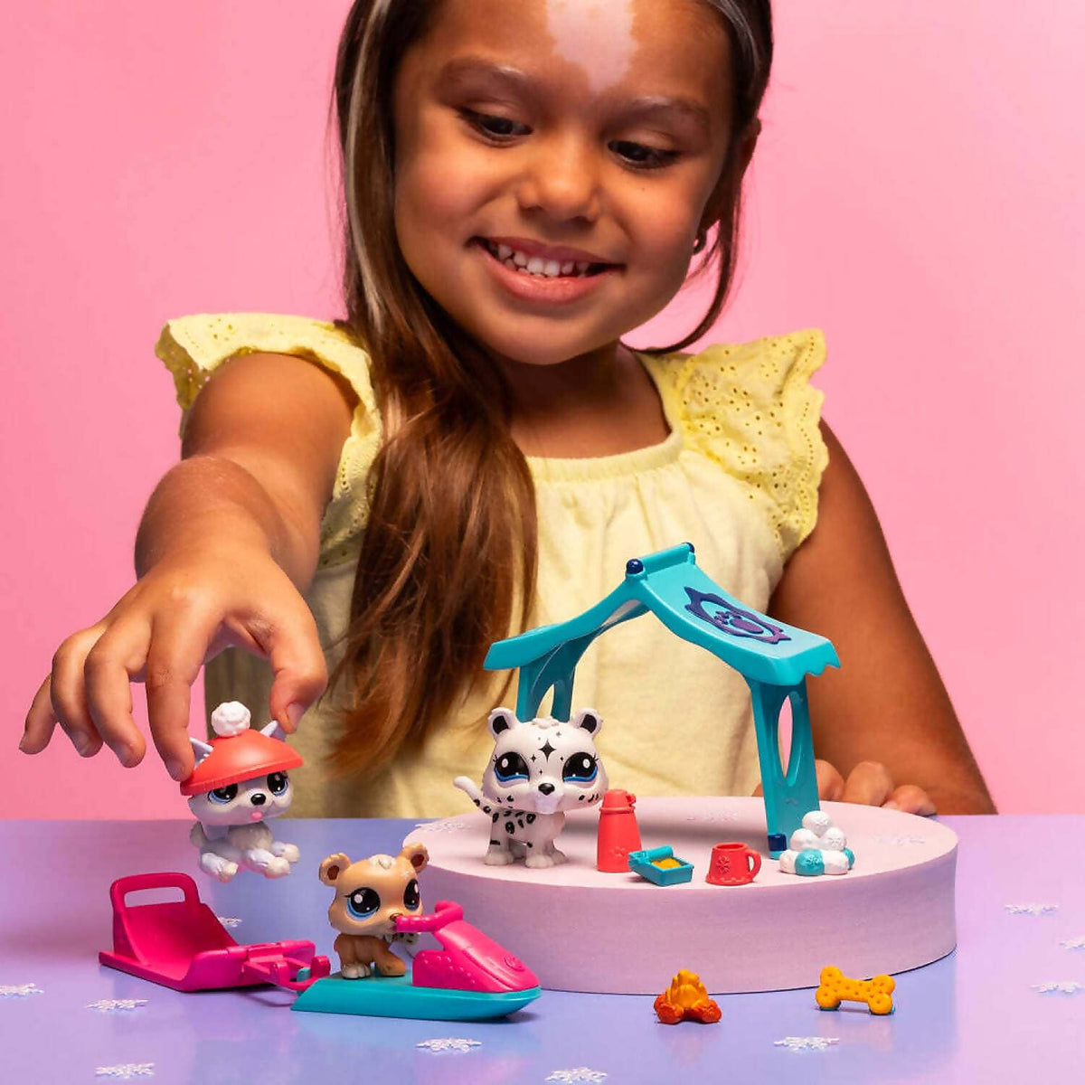 Littlest Pet Shop - Snowy Day 3 Pack Playset