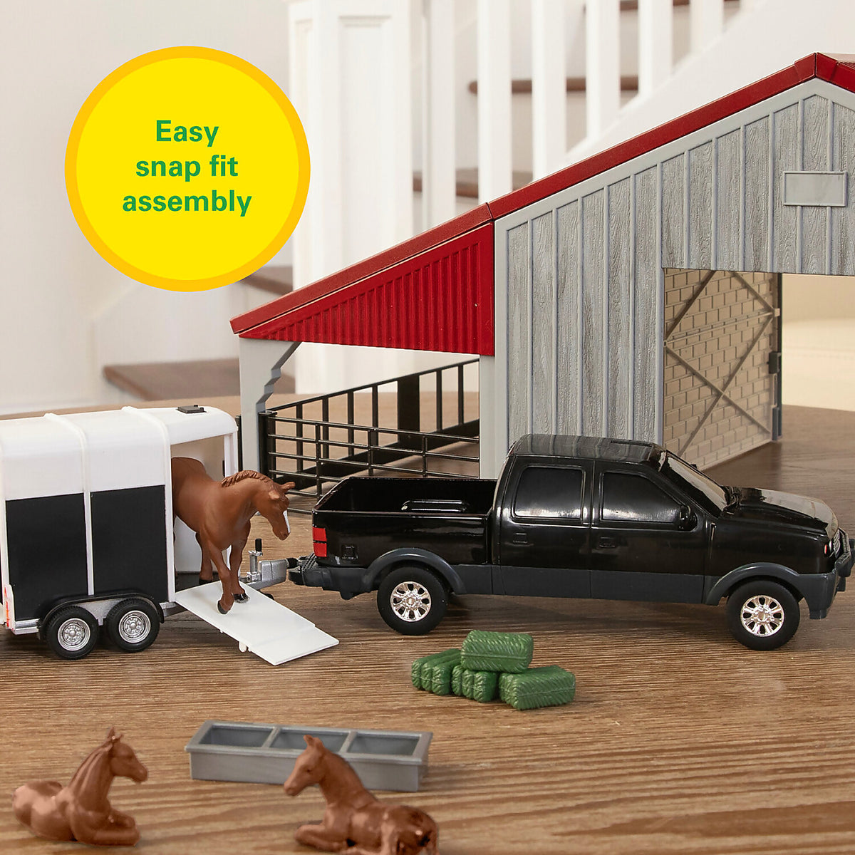 John Deere - 1:32 Scale Weathered Barn 13 Piece Farm Playset