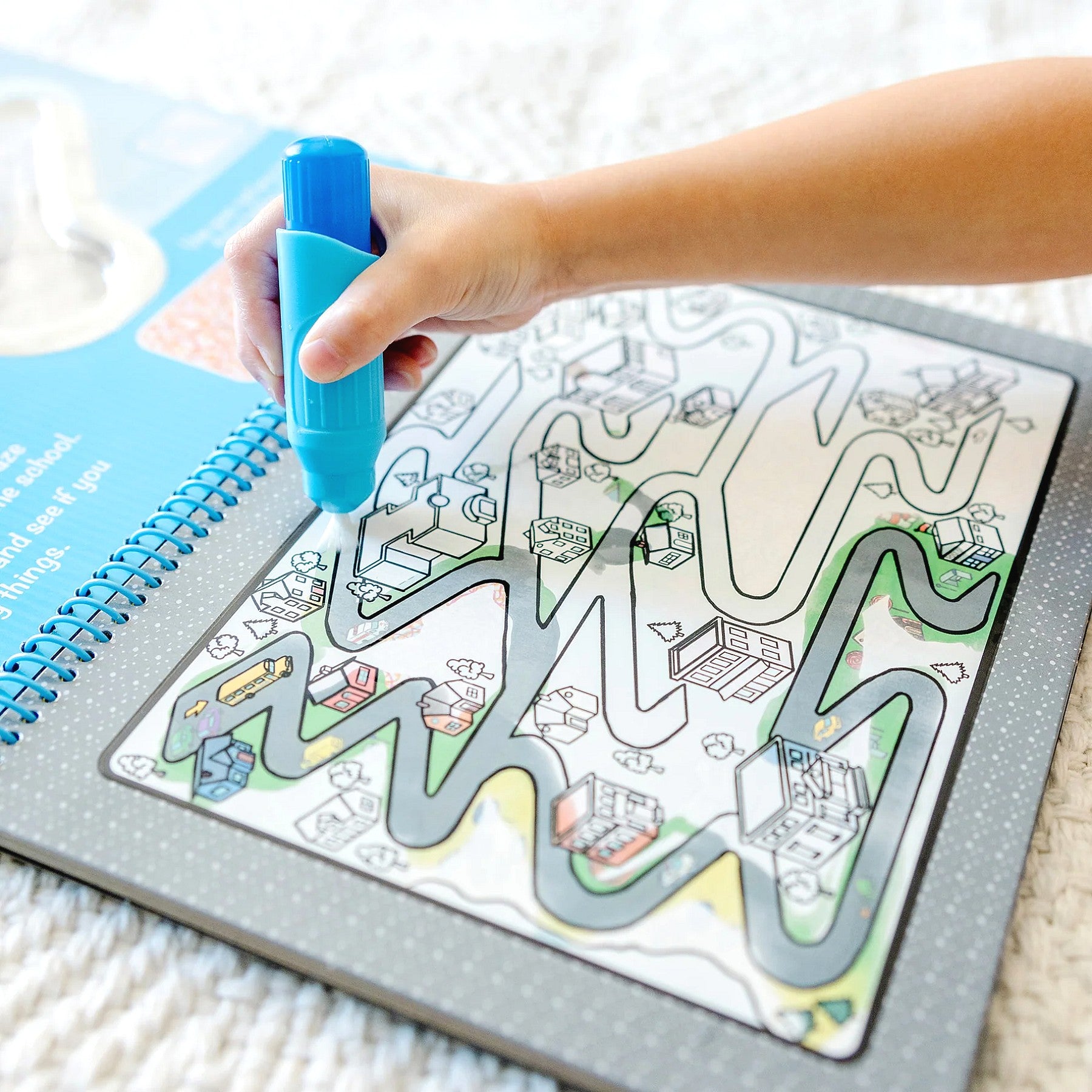 Melissa & Doug - On The Go Water Wow! Around Town Deluxe Water Reveal Pad