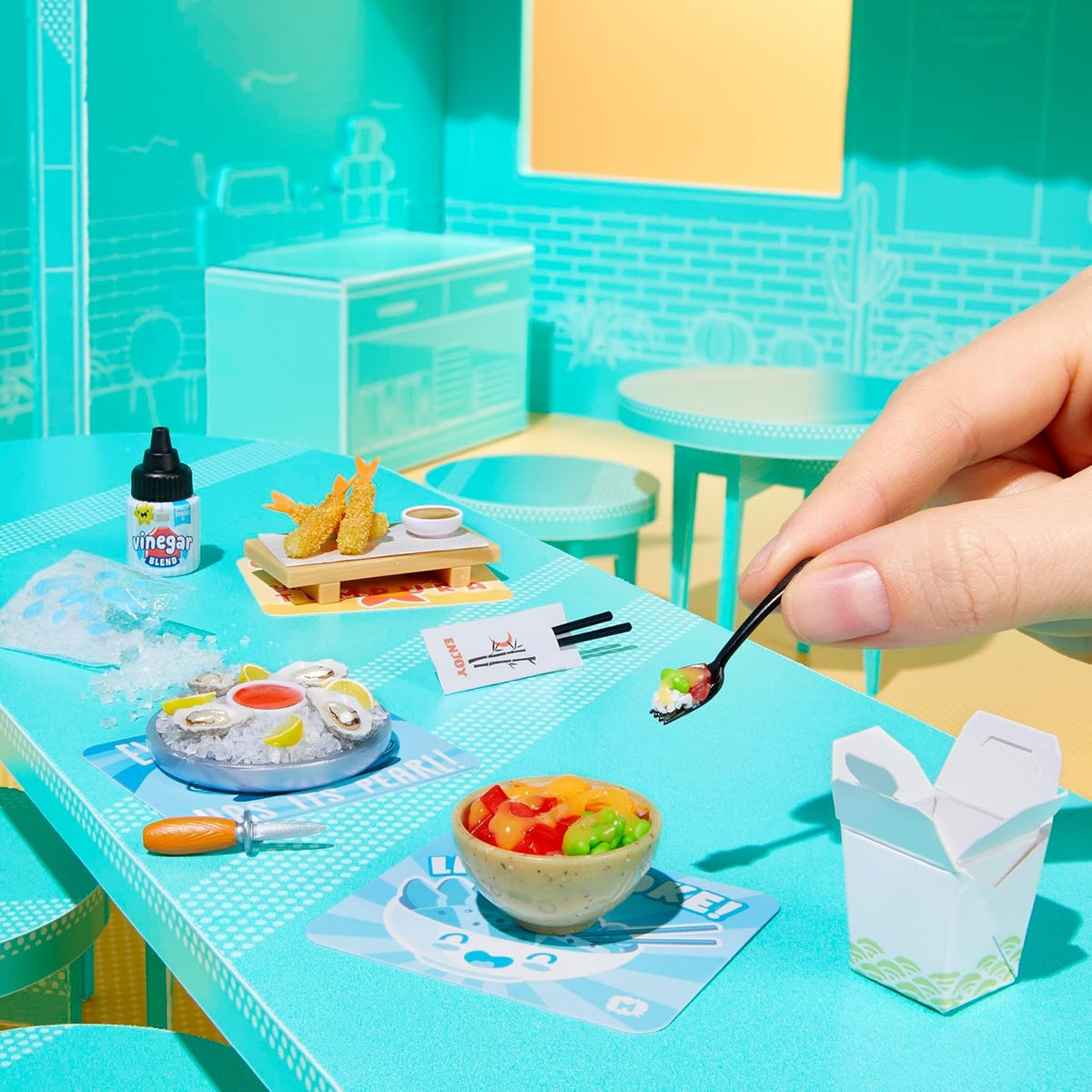 MGA's - Miniverse - Make It Mini Cafe Series Series 6 Blind Capsule