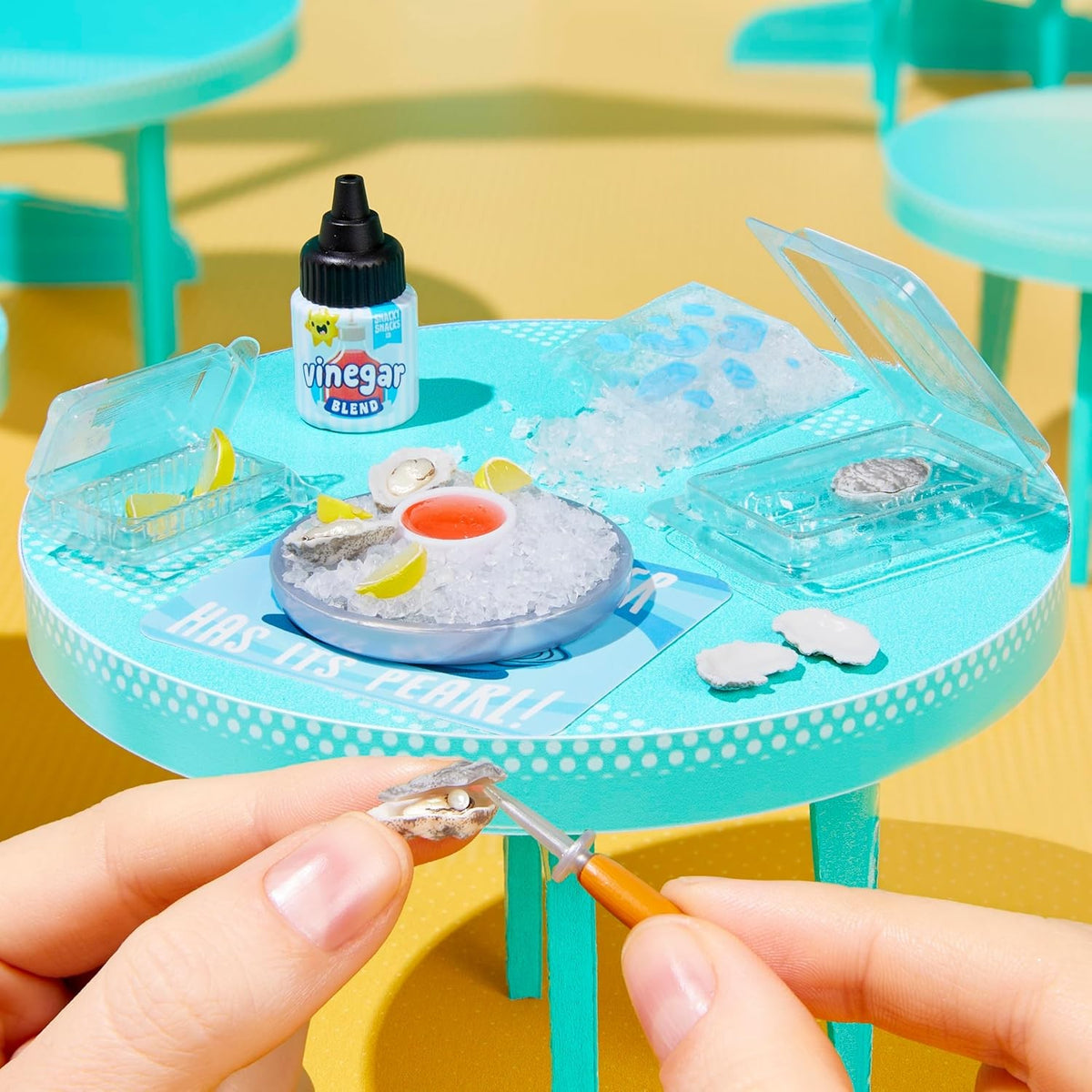 MGA's - Miniverse - Make It Mini Cafe Series Series 6 Blind Capsule