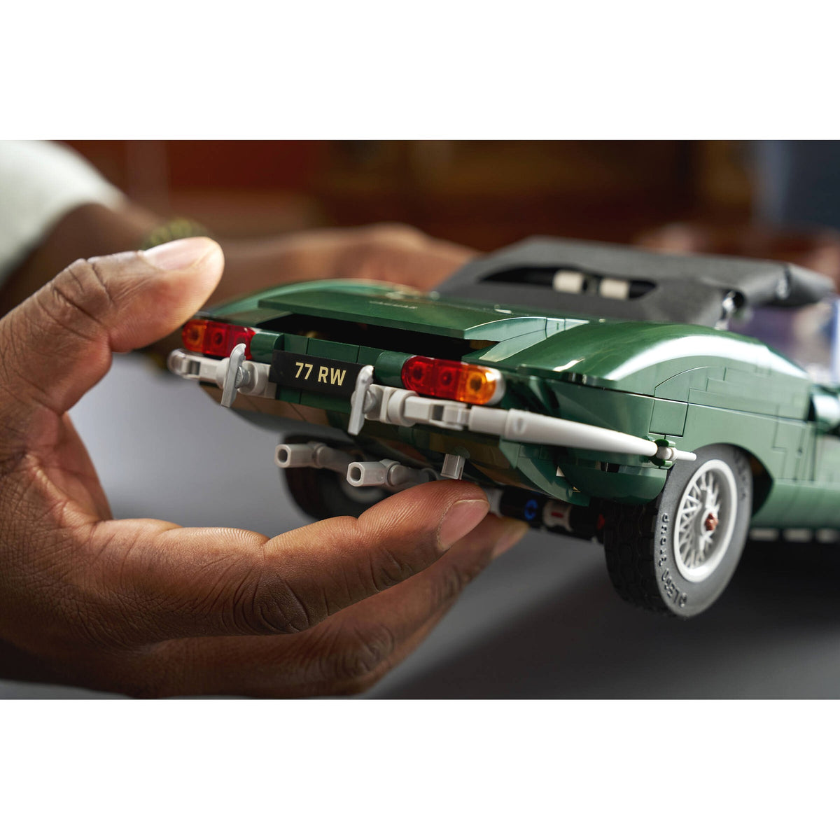 LEGO® 11381 Jaguar E-Type - Icons
