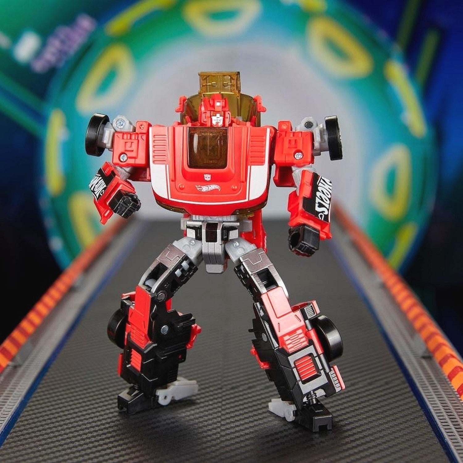 Transformers - Collaborative Hot Wheels X Transformers GT-Scorcher Action Figure - Hasbro