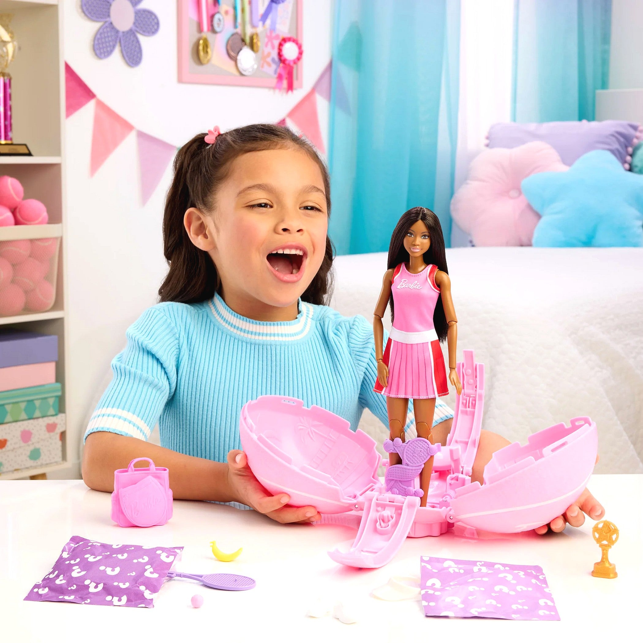 Barbie - Team Barbie Roll & Reveal Tennis Player Fashion Doll Playset - Mattel