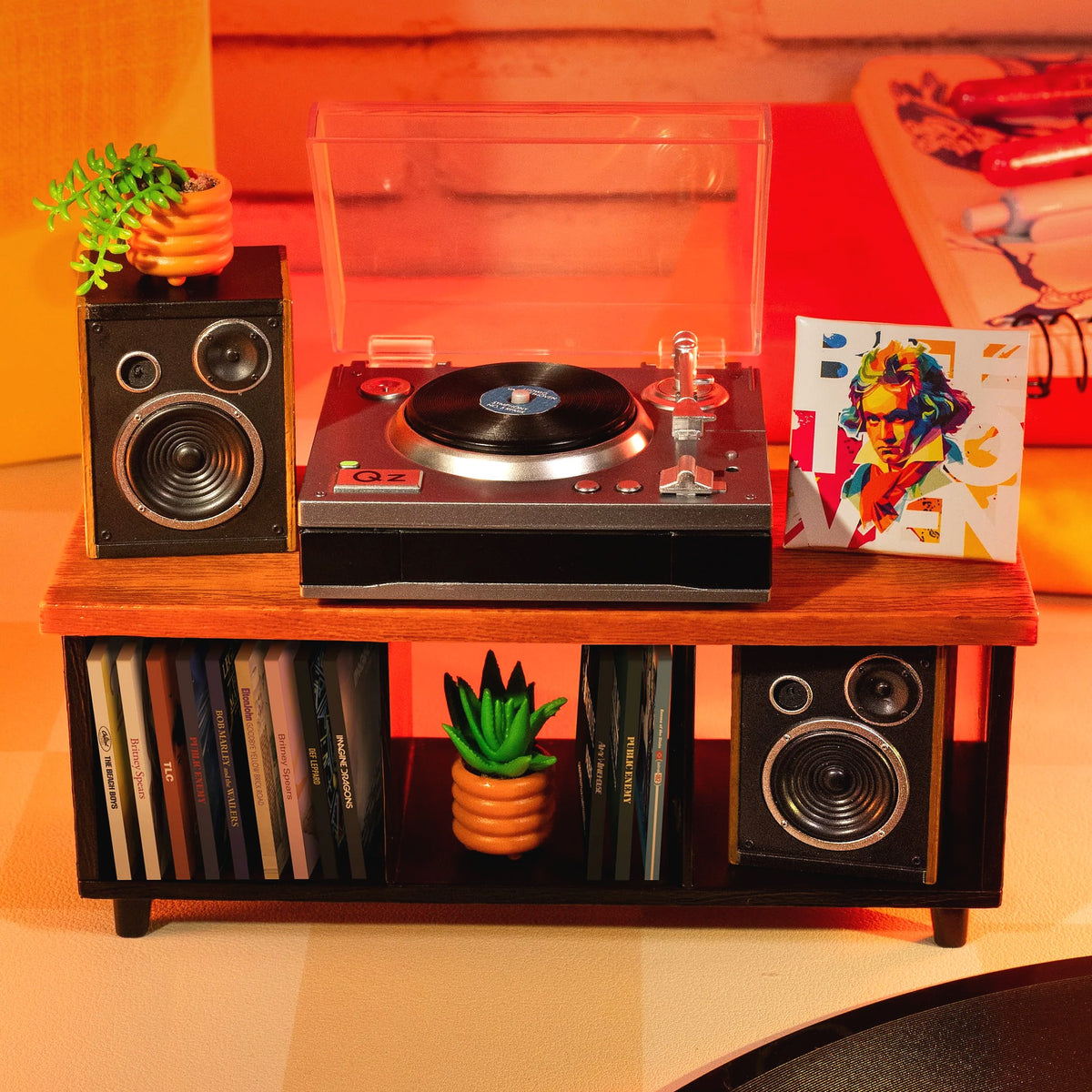 MGA's Miniverse - Real Music Record Player