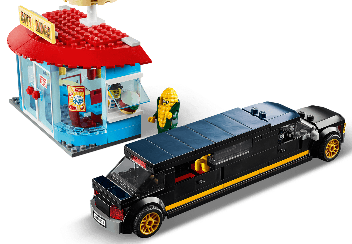 LEGO® 60271 Main Square - City
