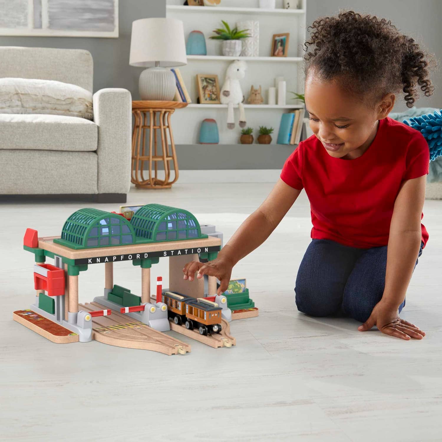 Thomas & Friends - Wooden Railway Knapford Station Passenger Pickup Playset