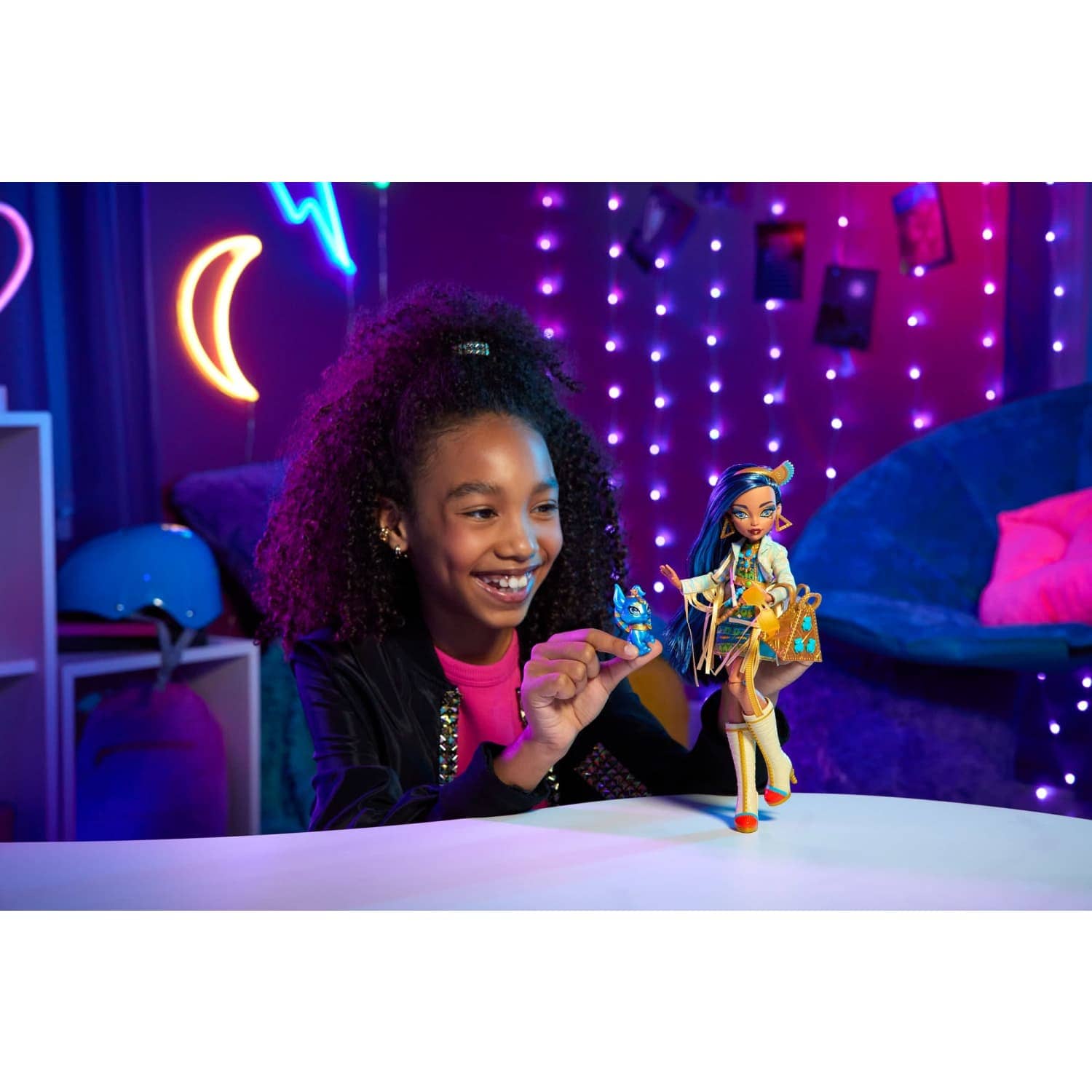 Monster High - Cleo De Nile Doll With Pet And Accessories