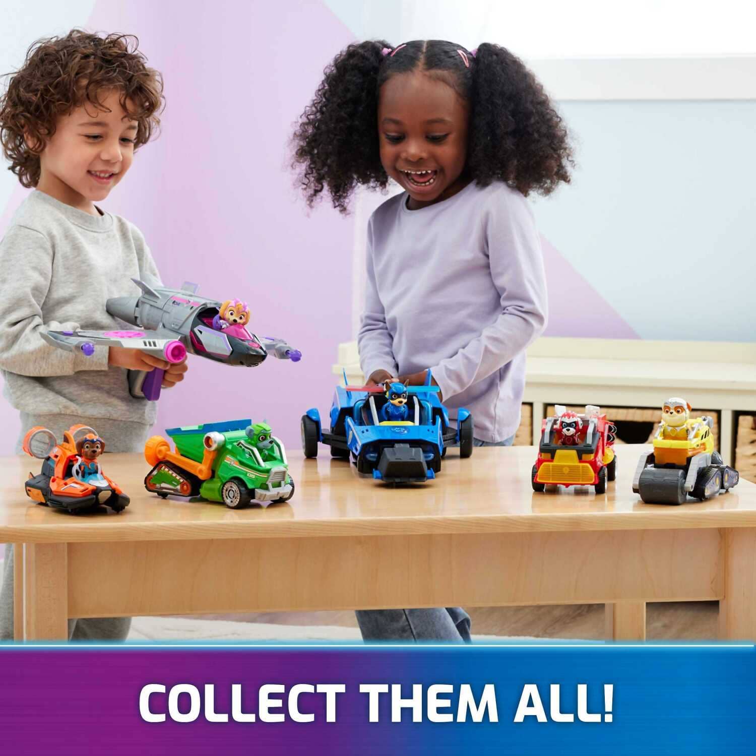 Paw Patrol - The Mighty Movie Chase s Mighty Transforming Cruiser with Action Figure Lights And Sounds - Spin Master