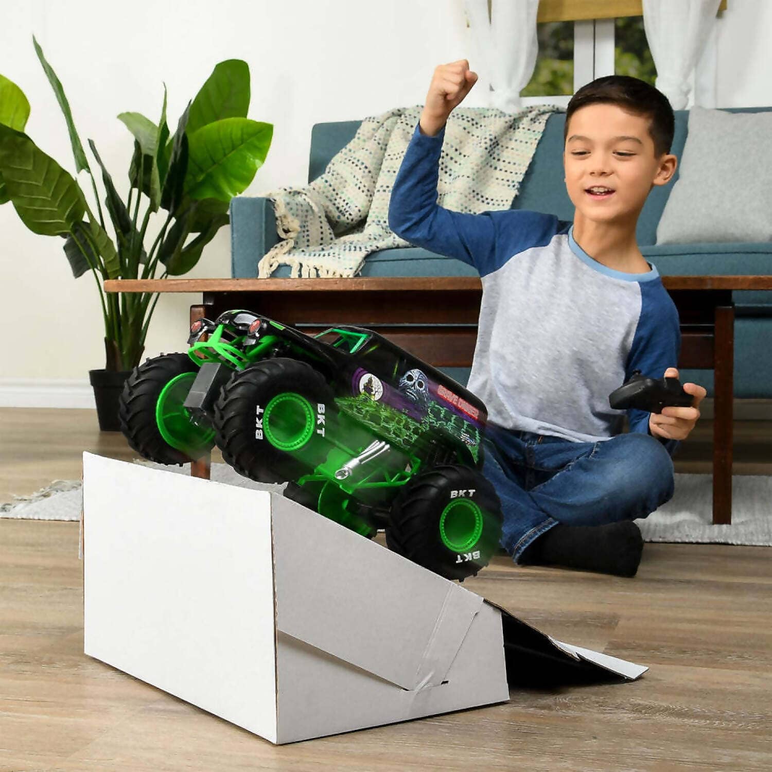 Monster Jam - Rc 1:15 Scale Grave Digger Refresh