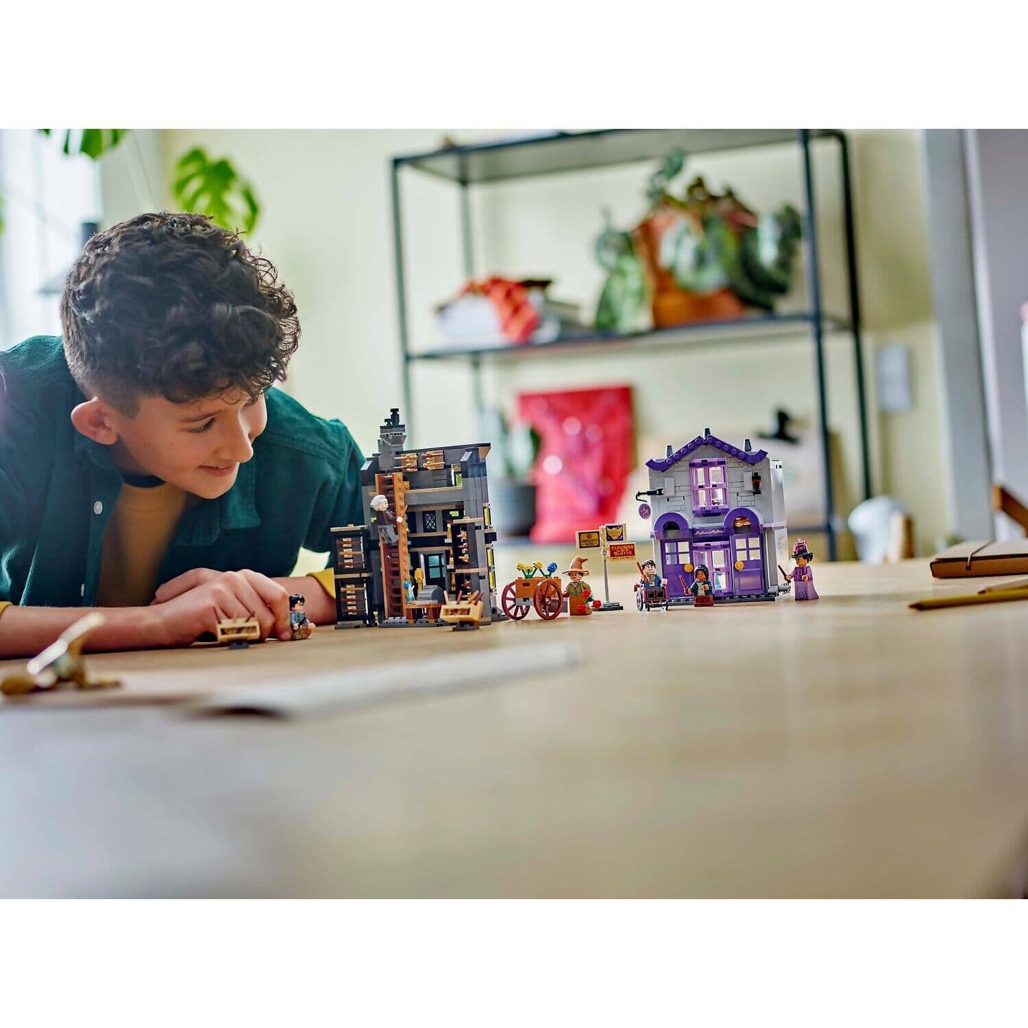 LEGO® 76439 Ollivanders and Madam Malkin's Robes - Harry Potter™
