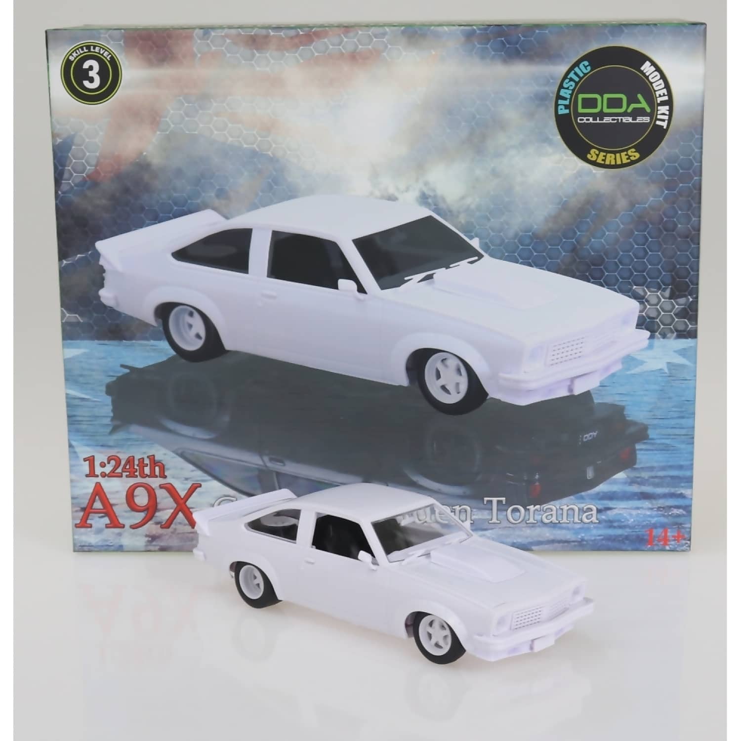 DDA COLLECTIBLES - 1:24 SCALE - HOLDEN TORANA A9X SLAMMED SEALED BODY OPENING BONNET WITH ENGINE - PLASTIC DIECAST MODEL KIT