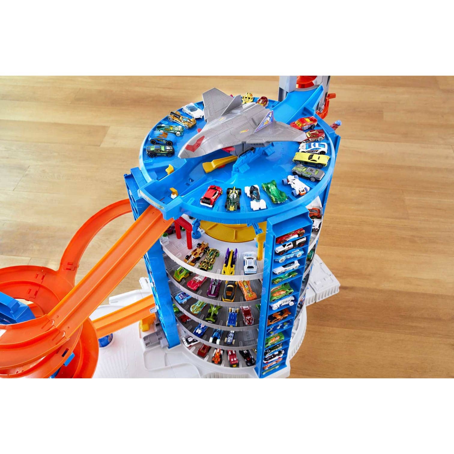 Hot Wheels - Track Set With 4 1:64 Scale Toy Cars Super Ultimate Garage Over 3-Feet Tall Mattel