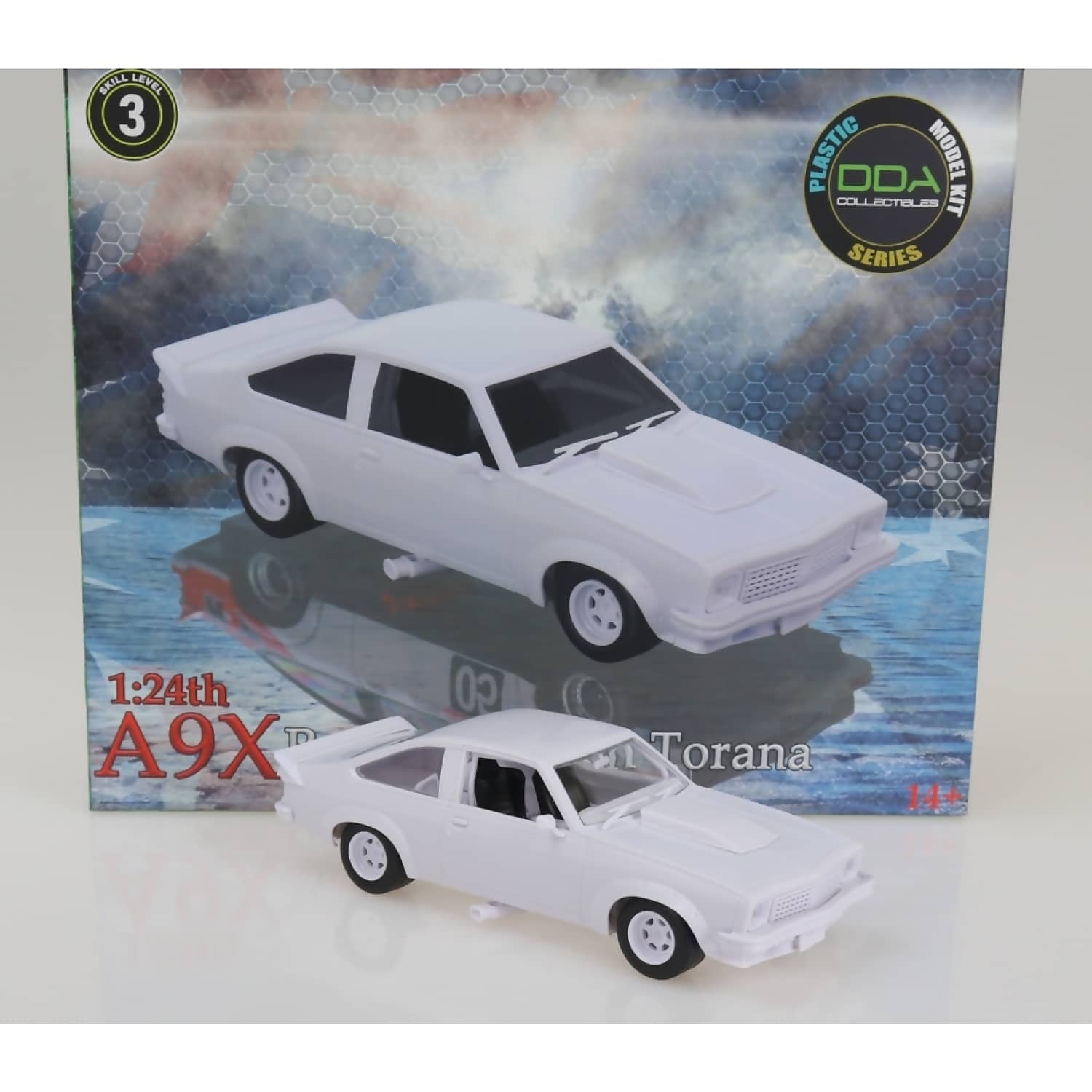 DDA COLLECTIBLES - 1:24 SCALE - HOLDEN TORANA A9X RACING SEALED BODY OPENING BONNET WITH ENGINE - PLASTIC DIECAST MODEL KIT