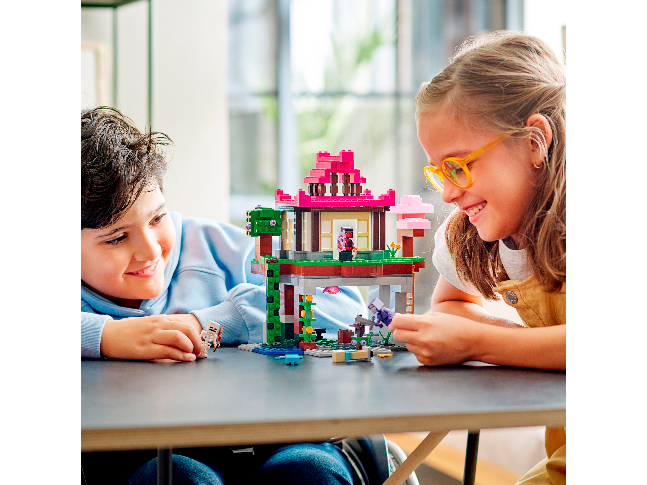 LEGO® 21183 The Training Grounds - Minecraft®