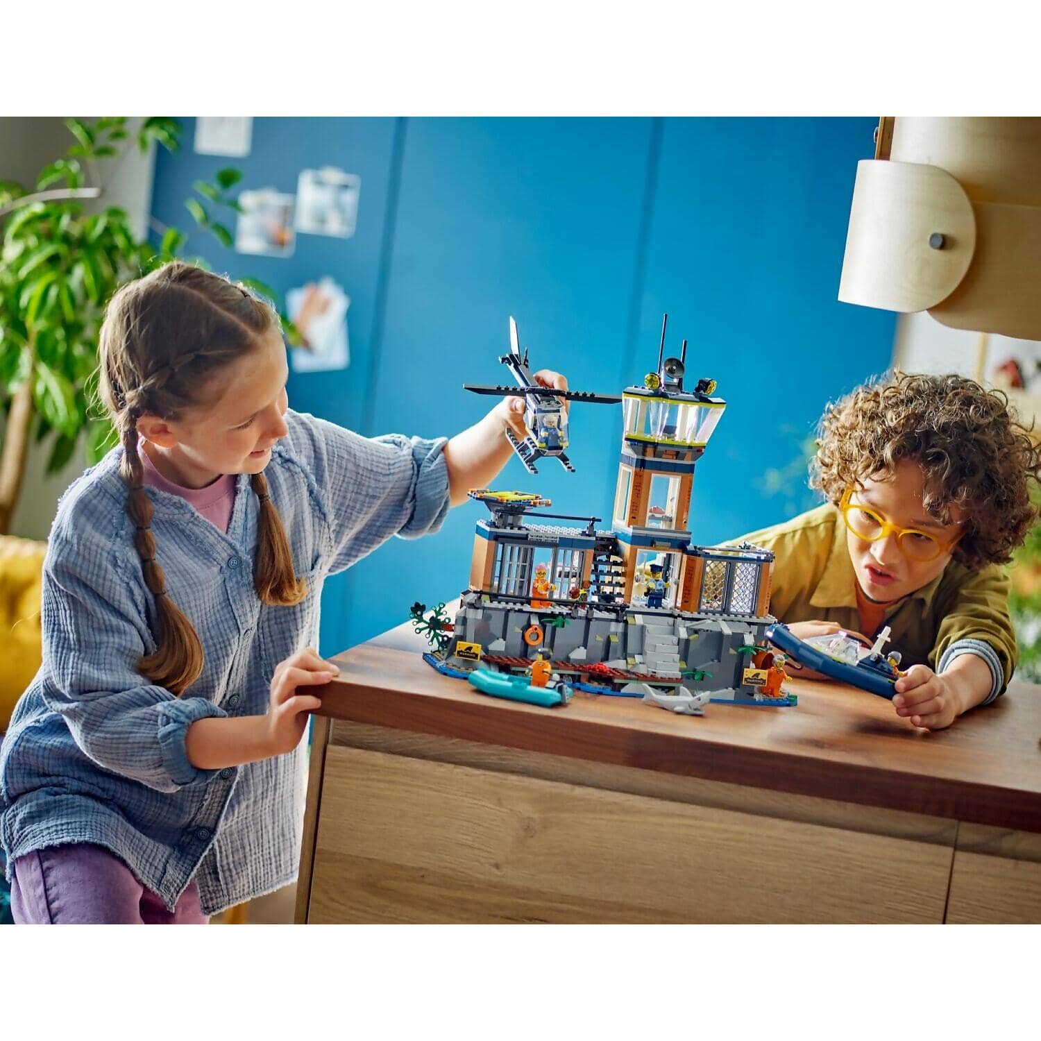LEGO® 60419 Police Prison Island - City