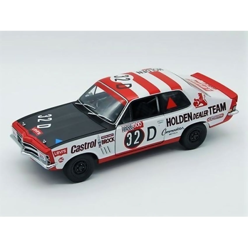DDA COLLECTIBLES - 1:24 SCALE - #32D LC TORANA BROCK RACE CAR DETAILED OPENING DOORS BONNET & BOOT - DIECAST MODEL