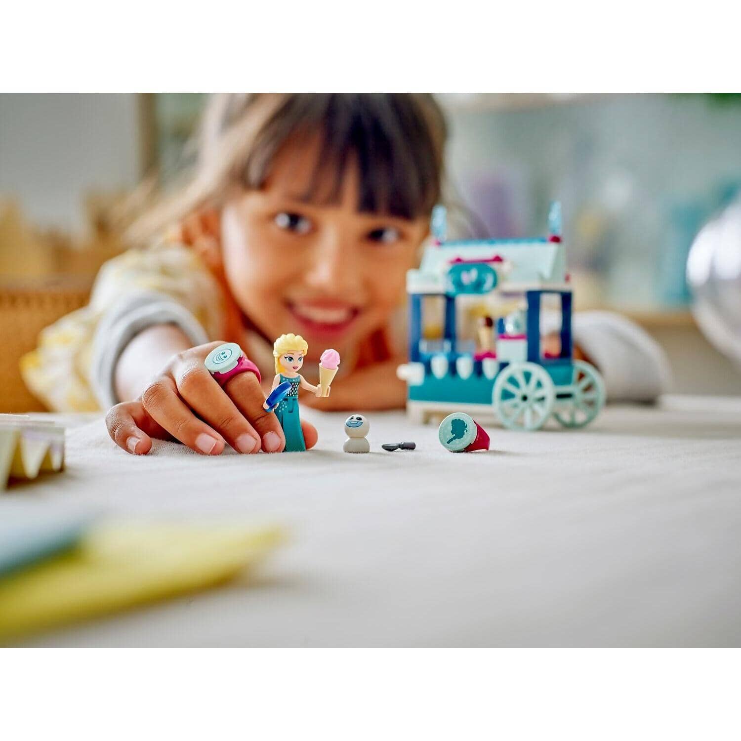 LEGO® 43234 Elsa's Frozen Treats - Disney Princess