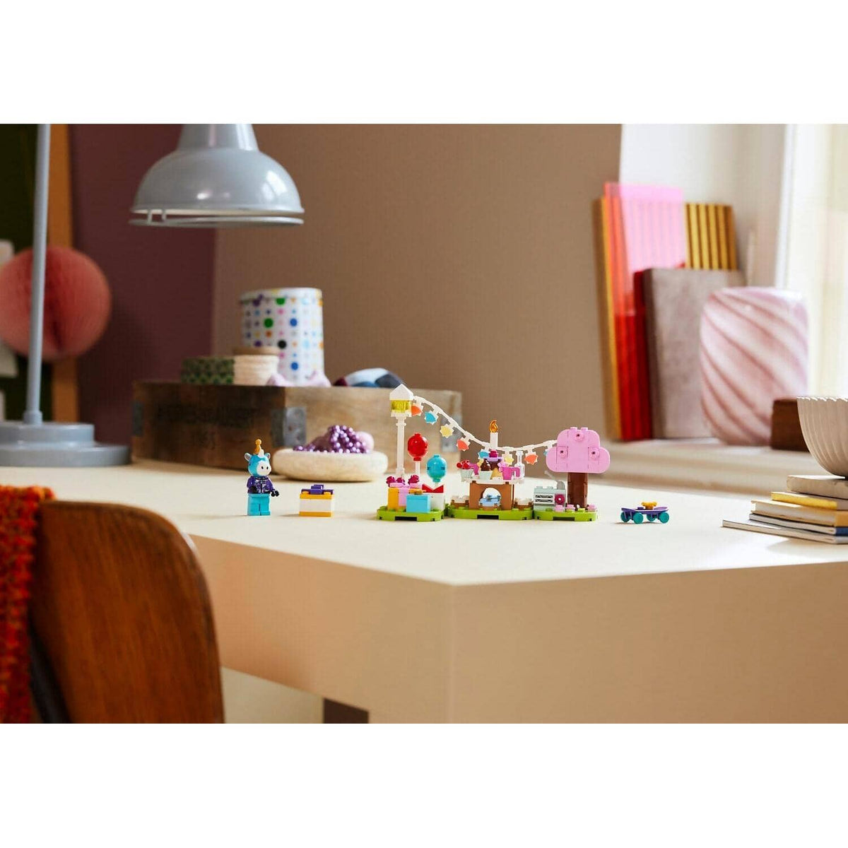 LEGO® 77046 Julian's Birthday Party - Animal Crossing