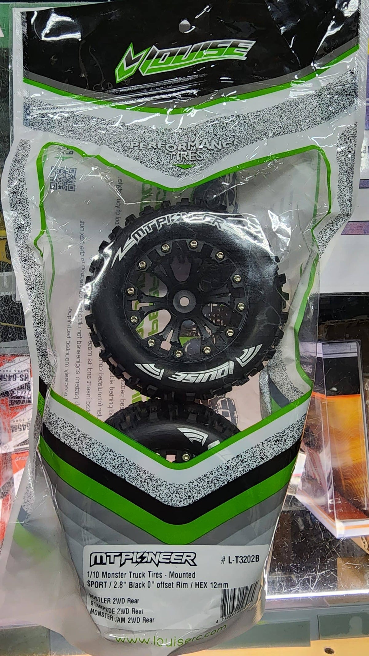 LOUISE MT-PIONEER 2.8'' TYRE ON BLACK RIM GLUED 2PCE
