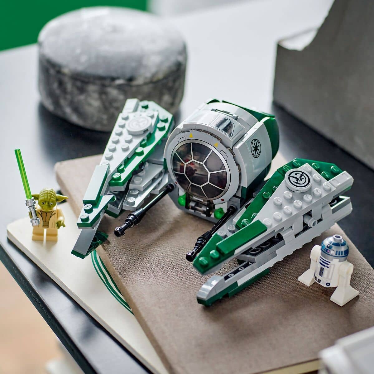 LEGO® 75360 Yoda's Jedi Starfighter - Star Wars™
