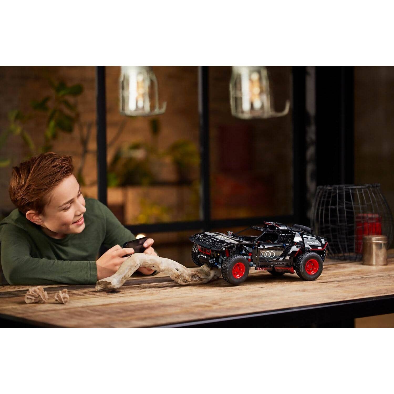 LEGO® 42160 Audi RS Q e-tron - Technic