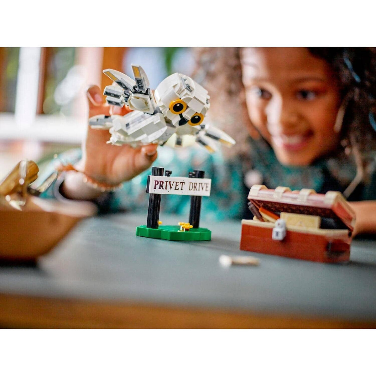 LEGO® 76425 Hedwig at 4 Privet Drive - Harry Potter™