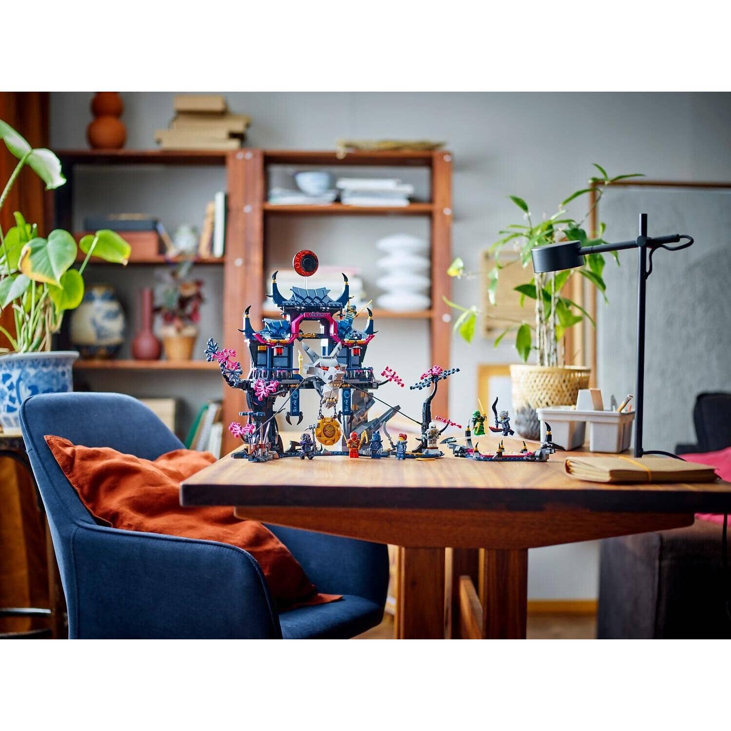 LEGO® 71813 Wolf Mask Shadow Dojo - NINJAGO®