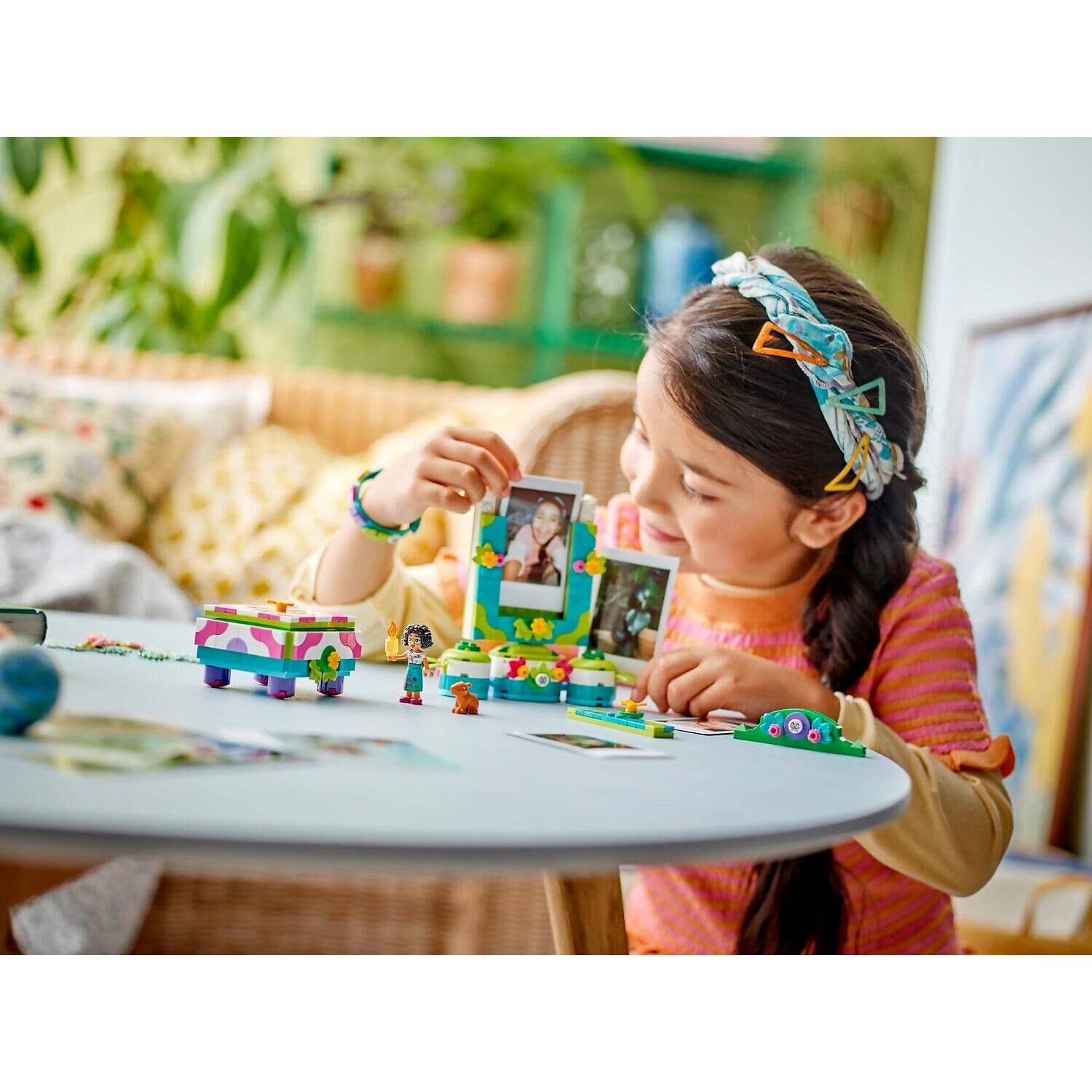 LEGO® 43239 Mirabel's Photo Frame and Jewelry Box - Disney