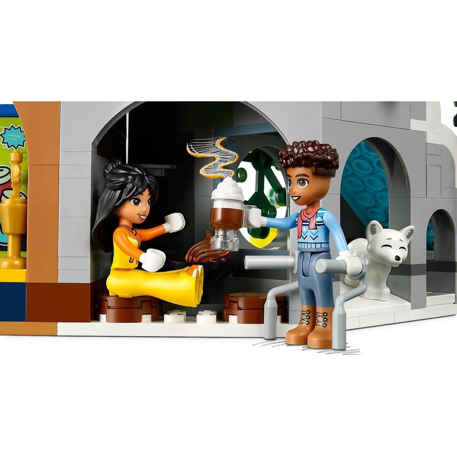 LEGO® 41756 Holiday Ski Slope and Cafe - Friends