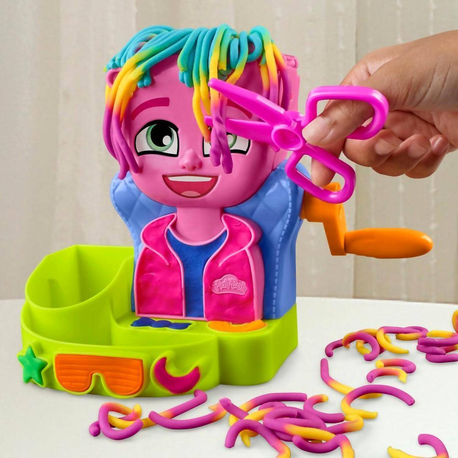 Play-Doh - Hair Stylin Salon Playset Pretend Play Toy Set For Kids Ages 3+