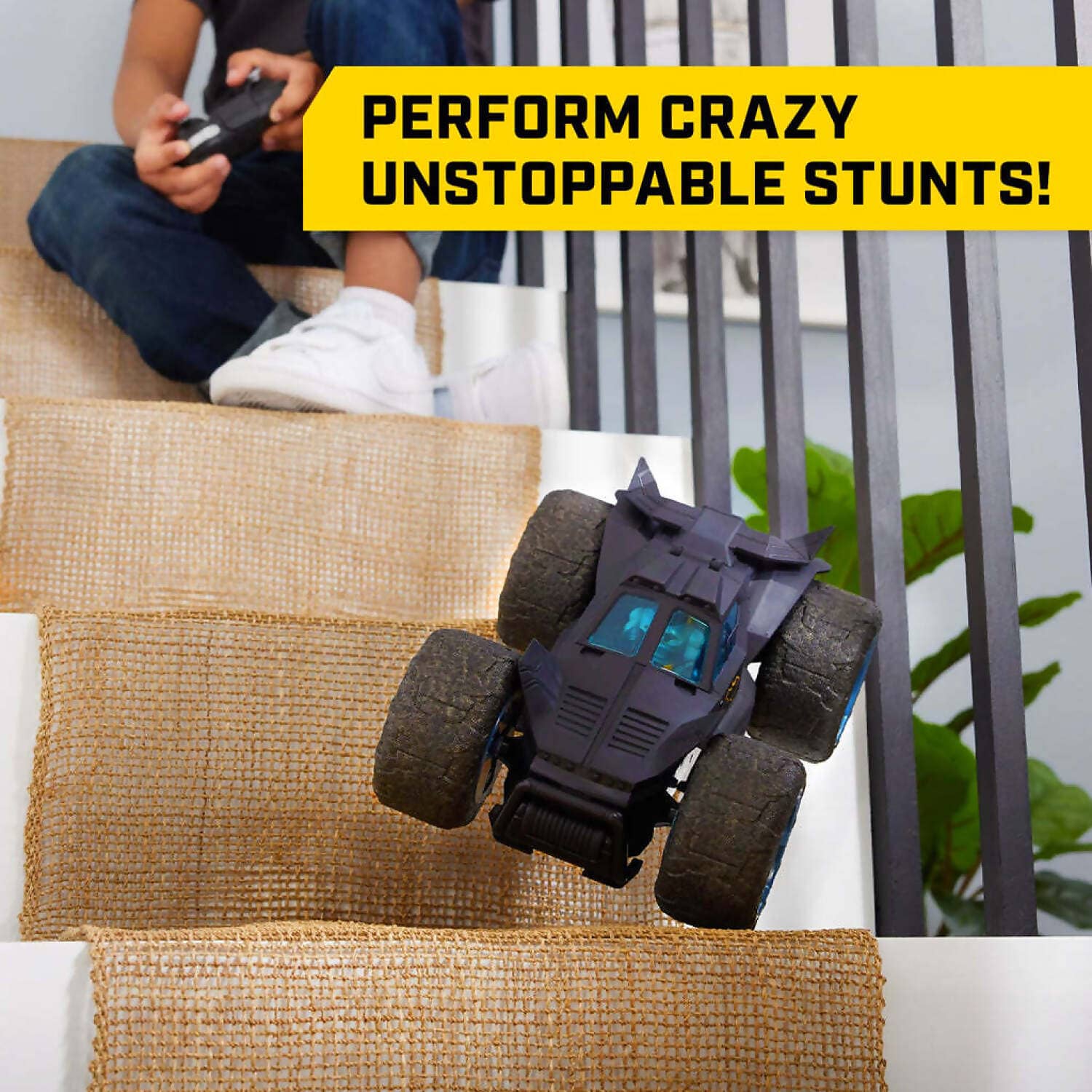 DC - Remote Control Batman Stunt Force Batmobile