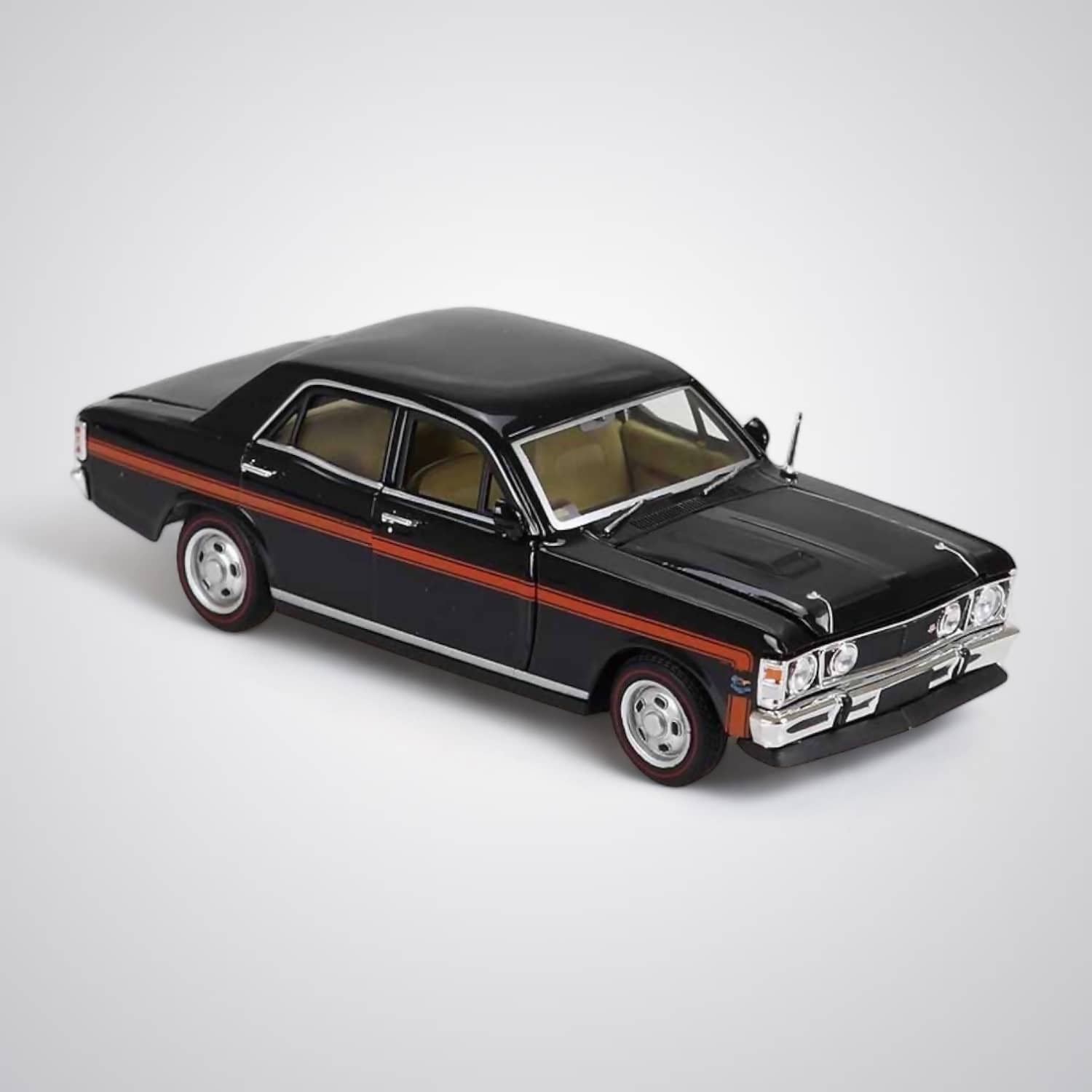DDA COLLECTIBLES - 1:32 SCALE - FORD FALCON XW GTHO PHASE II BLACK WITH ORANGE STRIPE - DIECAST MODEL