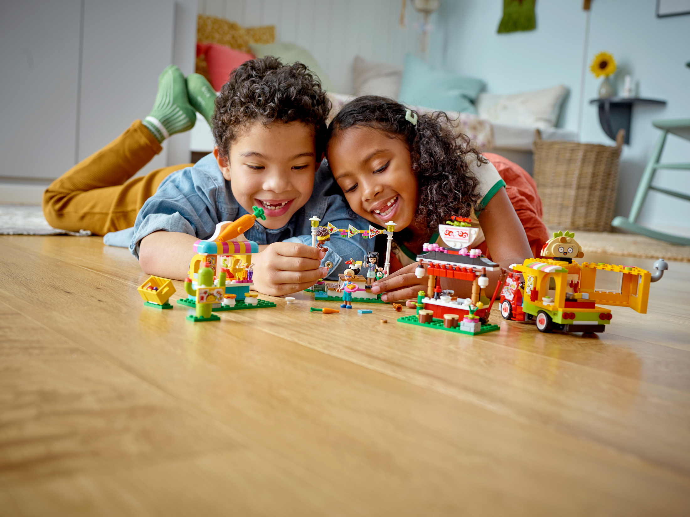 LEGO® 41701 Street Food Market - Friends
