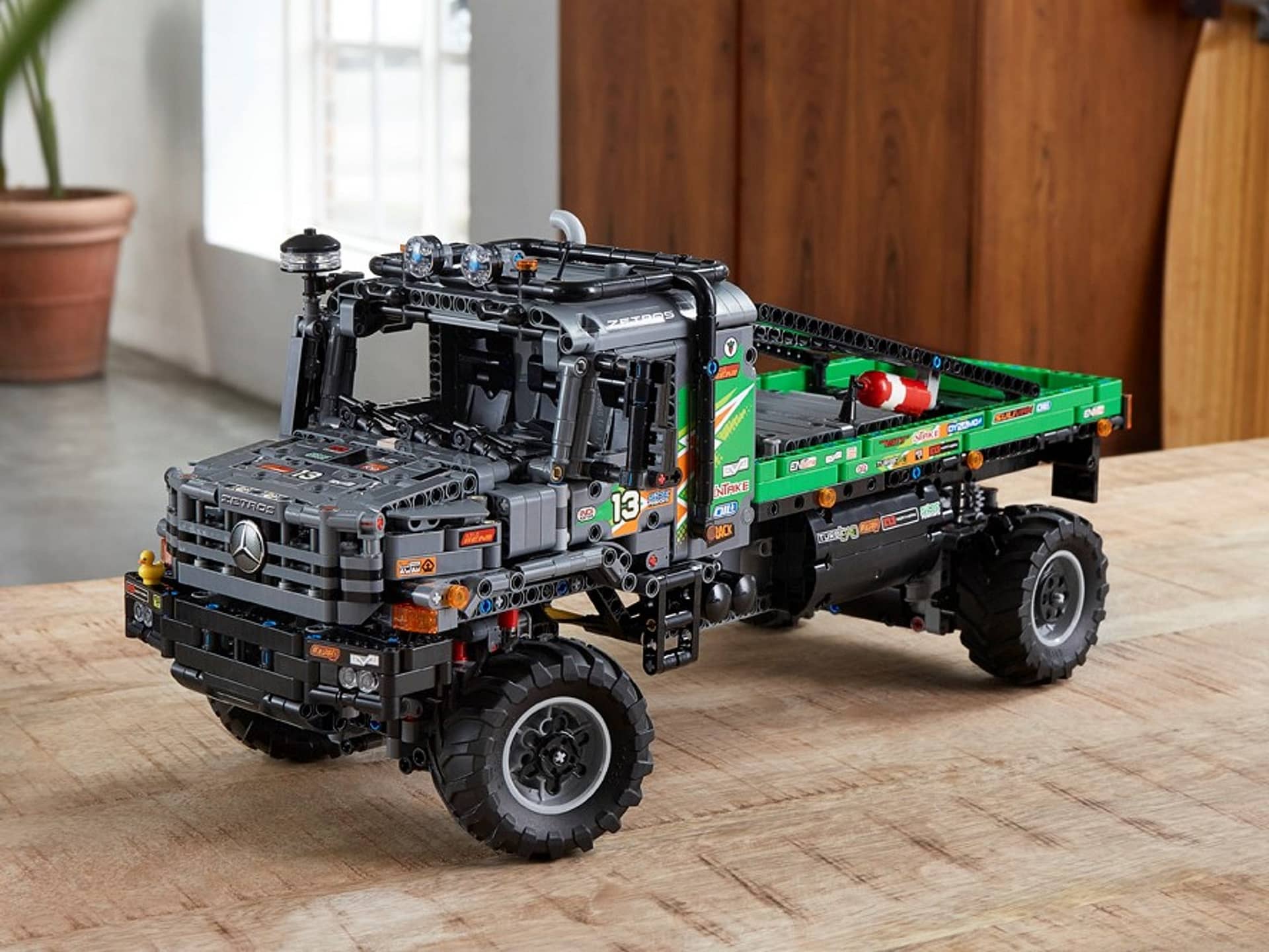 LEGO® 42129 4x4 Mercedes-Benz Zetros Trial Truck - Technic