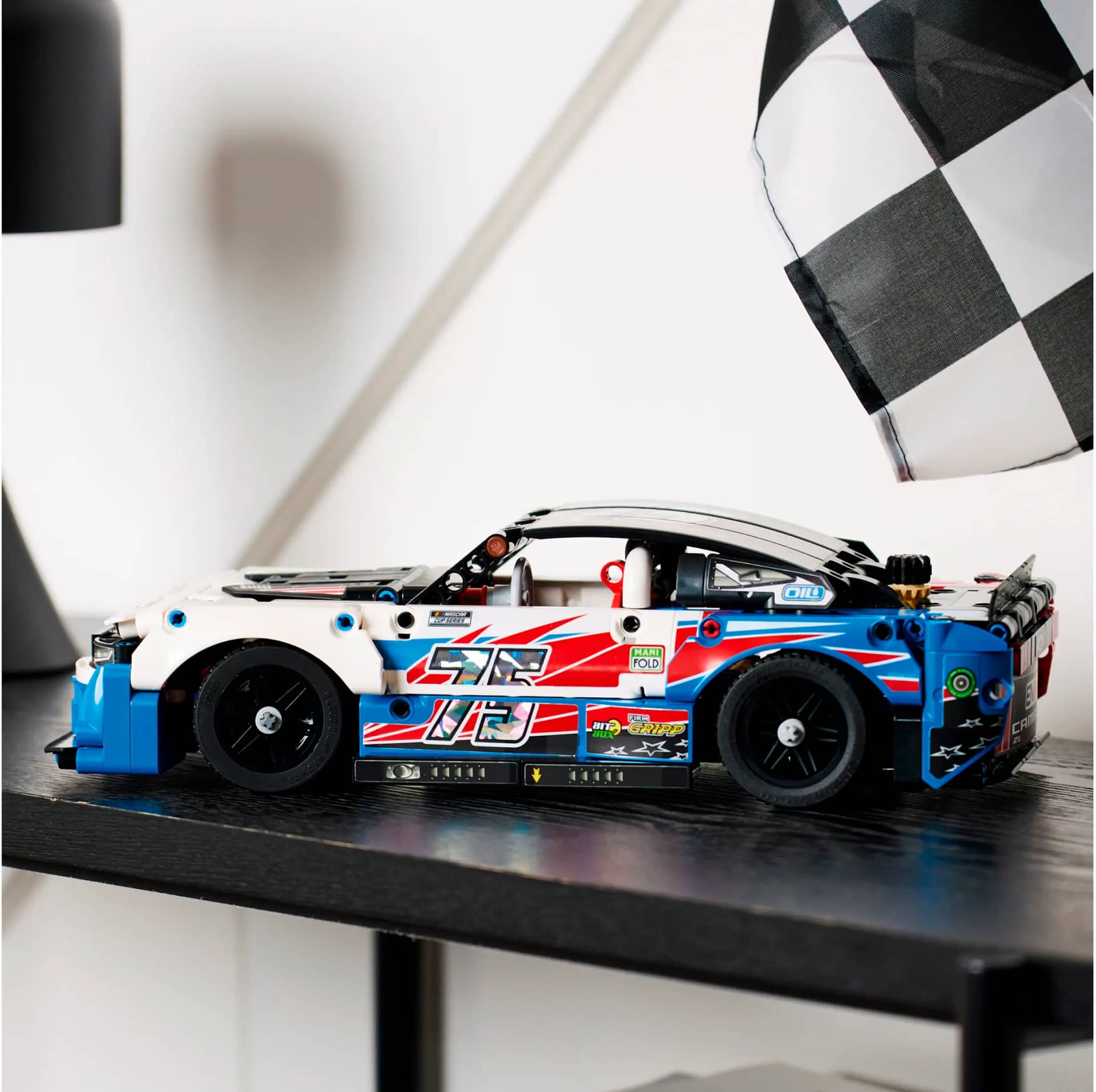 LEGO® 42153 NASCAR Next Gen Chevrolet Camaro ZL1 - Technic